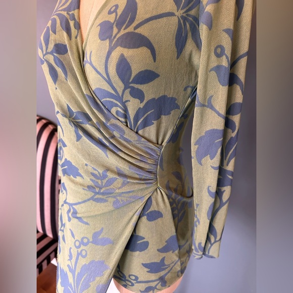 Vintage Y2K Sweet pea mesh Green floral wrap top sz medium - Picture 4 of 7